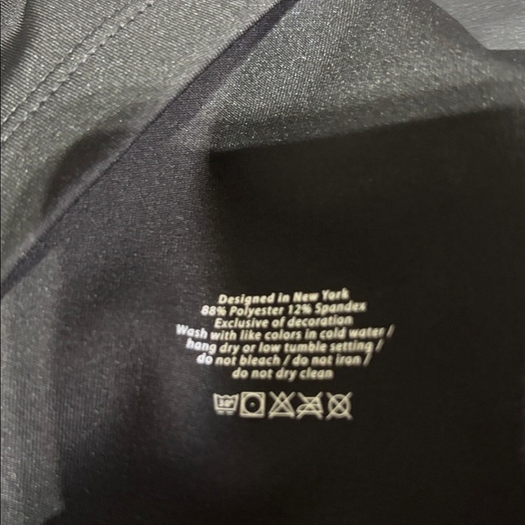 HYPE Moisture wicking, 360 stretch, compression sculpting, breathable,4 pockets - Picture 11 of 11